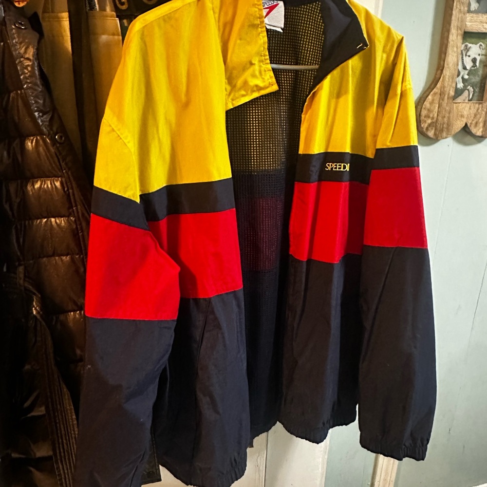 VINTAGE Like New Speedo Men's Vibrant Windbreaker - Yellow, Red, Navy Blue